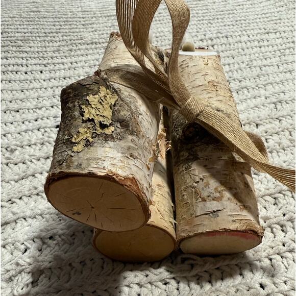 Folk Art 3 Santa Claus Faces Hand Painted On Logs Bow Wrapped 14 in Tall Rustic - Picture 5 of 8